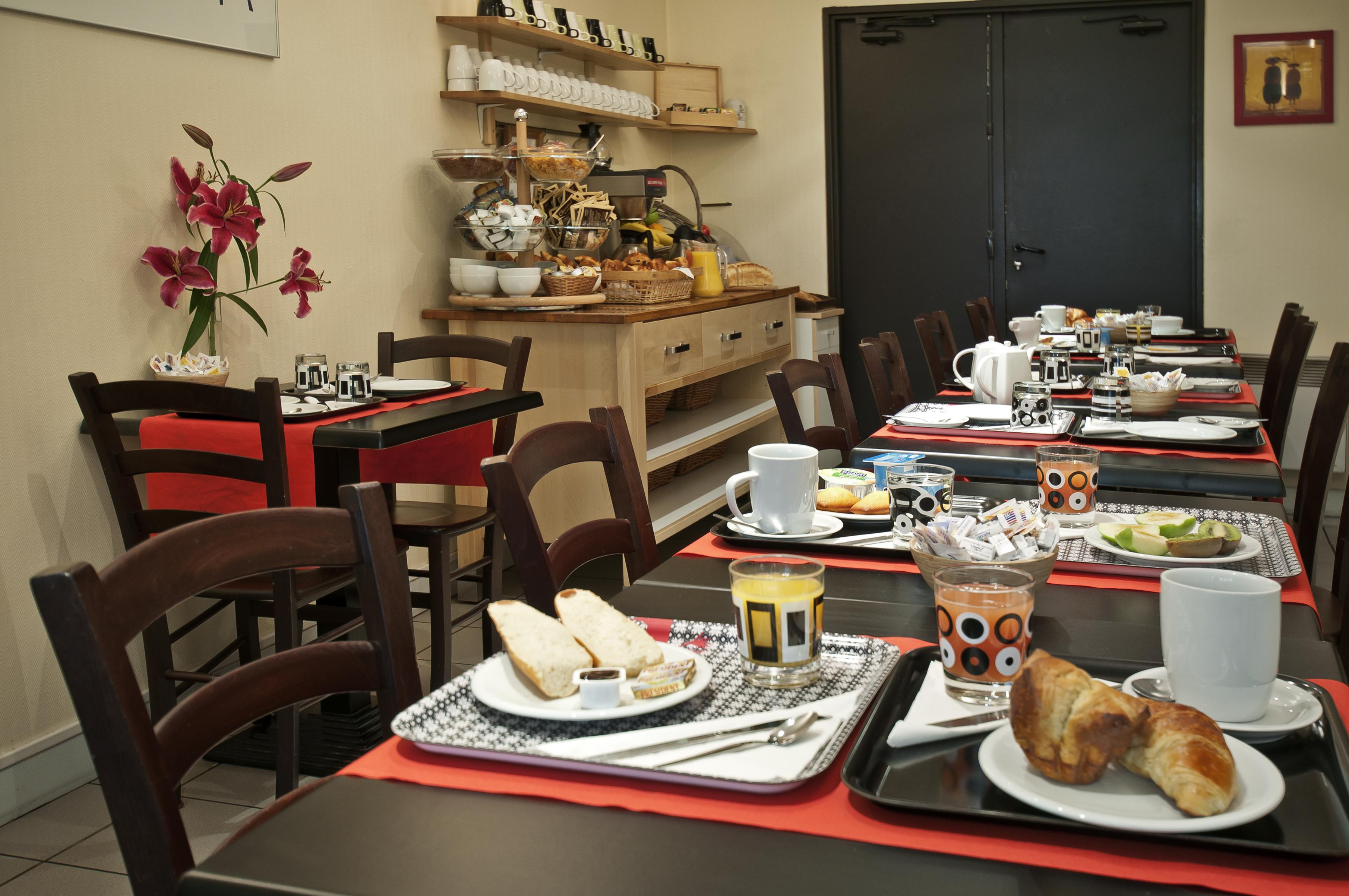 Adagio Access La Defense - Leonard De Vinci Aparthotel 3*